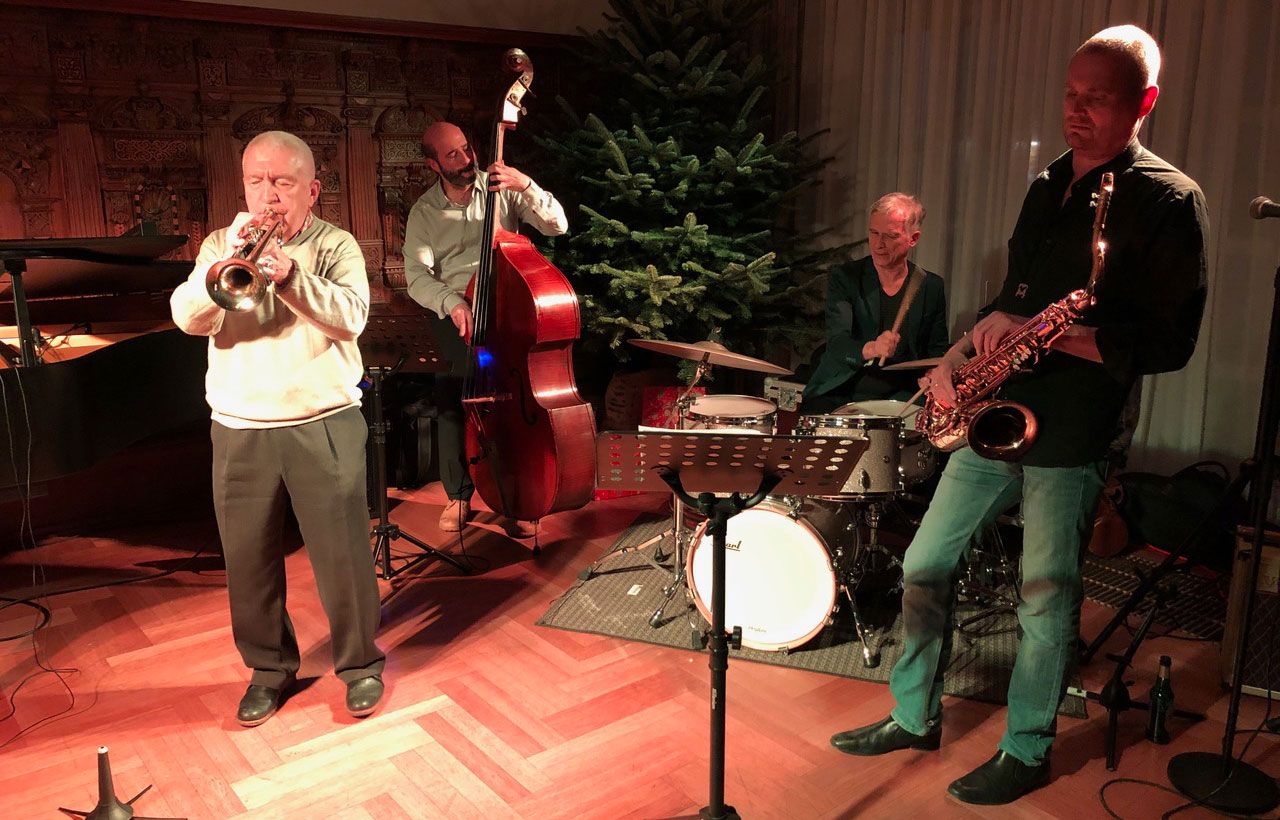 Valery Ponomarev with Forever Art Quintet at Rathaus in Jever. Photo courtesy of Franz Hofmann